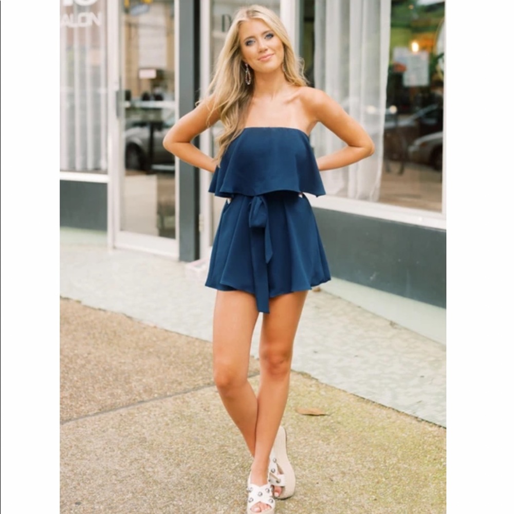 Boutique strapless navy romper